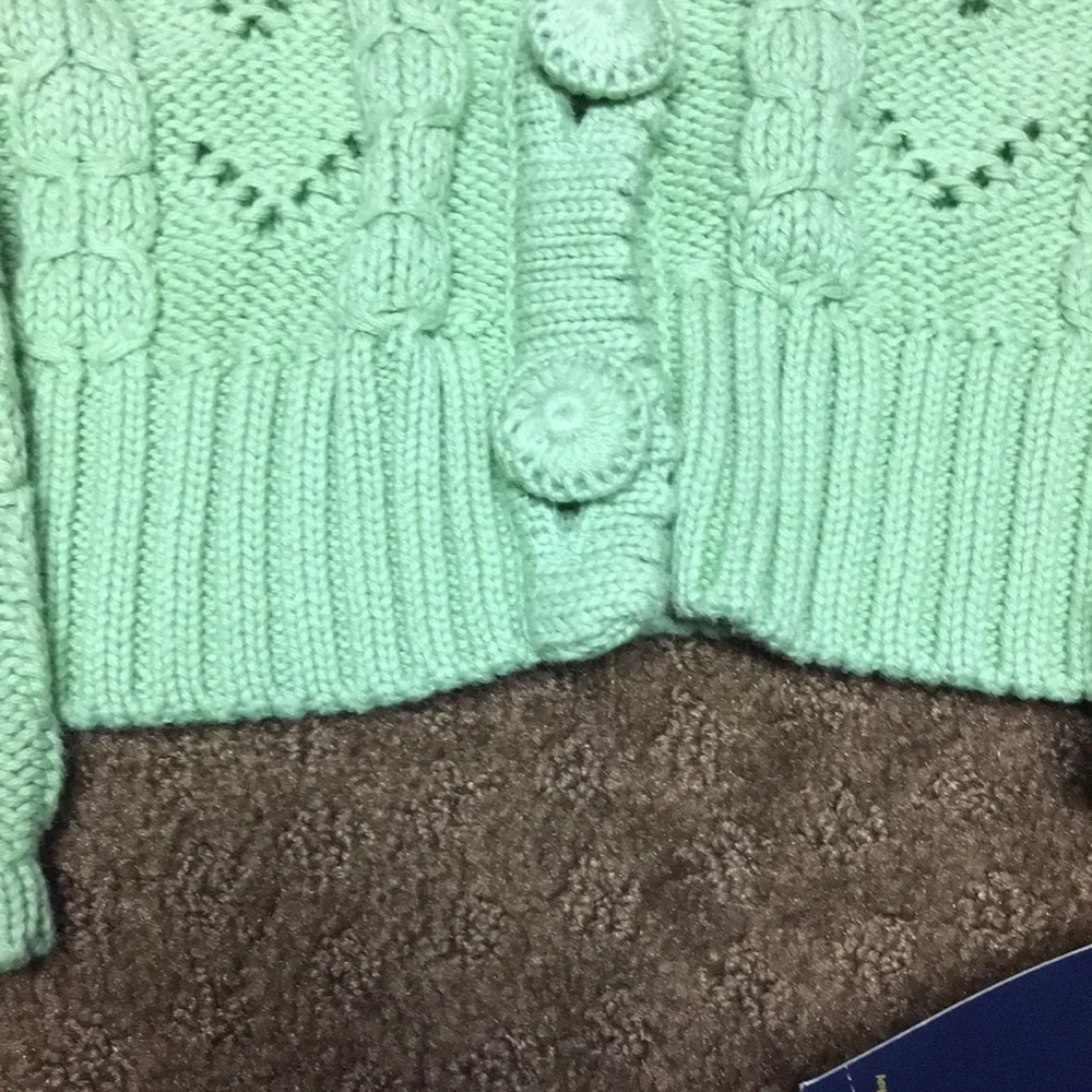 Osh Kosh sweater 4 size girls NWT never worn green St. Patrick’s  holiday fun